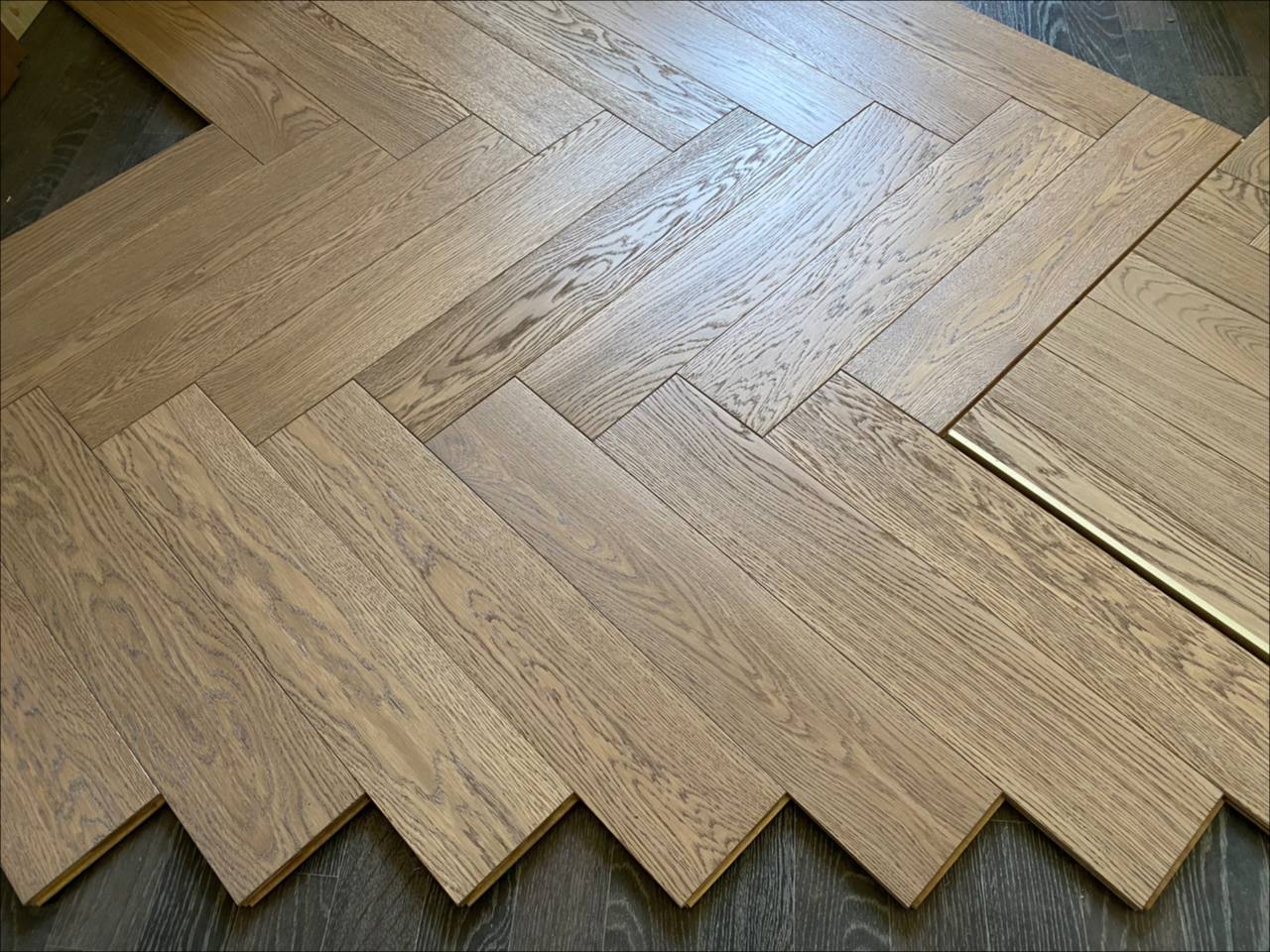 Инженерная доска Eparket Дуб Shuya селект УФ лак венгерская елка 540×90×15